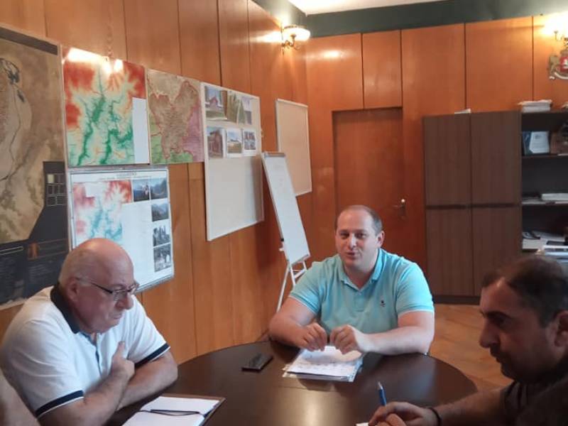 ცაგერის მუნიციპალიტეტის მერიაში მორიგი სამუშაო თათბირი გაიმართა